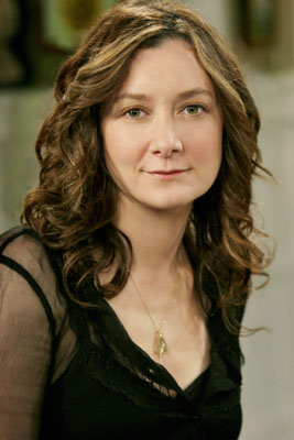 Two-time Emmy Award nominee Sara Gilbert joins the cast of THE CLASS in a recurring role as Fern, a character from Richies (Jesse Tyler Ferguson) past. She makes her first appearance in the series fourth episode, to be broadcast on the CBS Television Network.  Photo: Robert Voets/CBS ©2006 CBS Broadcasting Inc. All Rights Reserved.