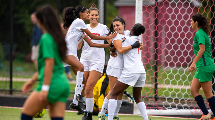 Women’s Soccer Sweep Chicago State
